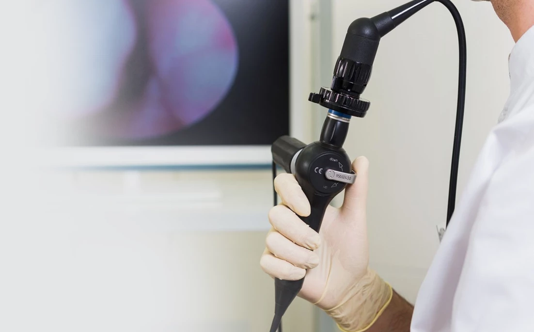  В Поликлинике на Хусаинова,58, введена новая услуга -  фиброларингоскопия. 
